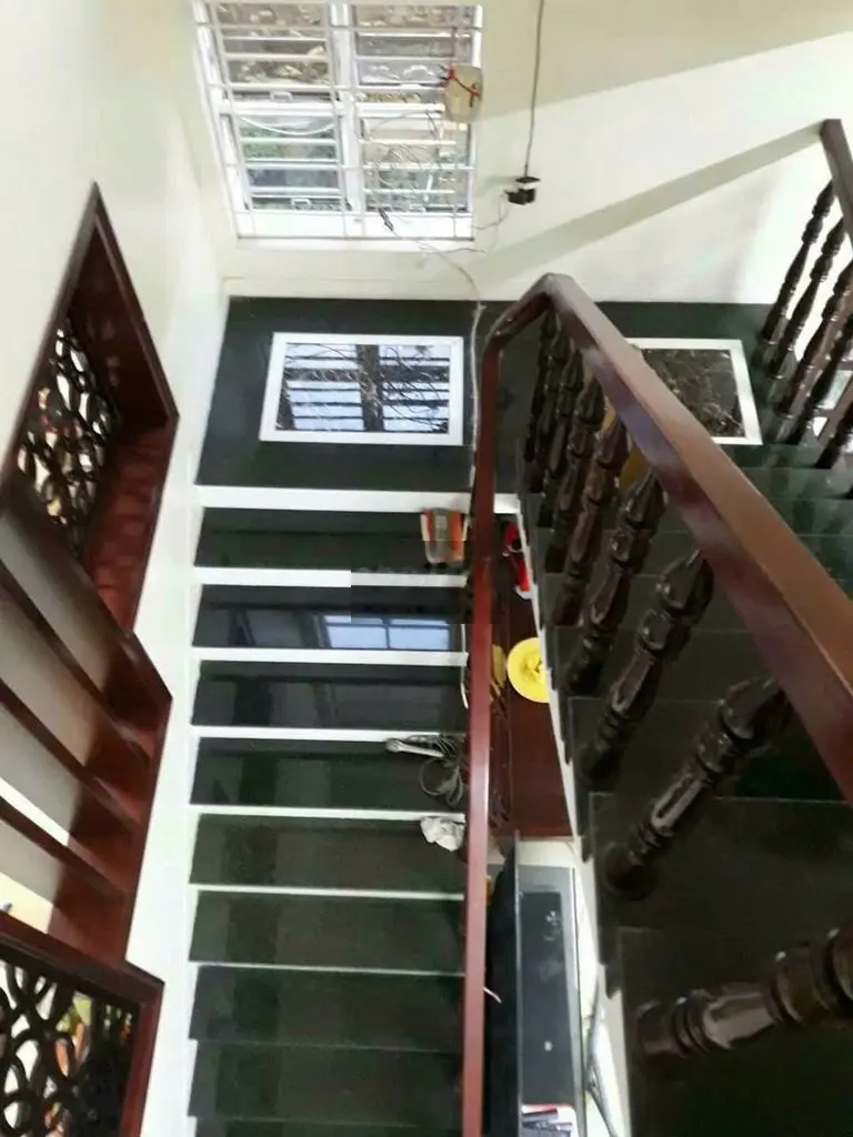 Biệt thự sân vườn sang trọng 4 phòng ngủ - Giá 17 tỷ