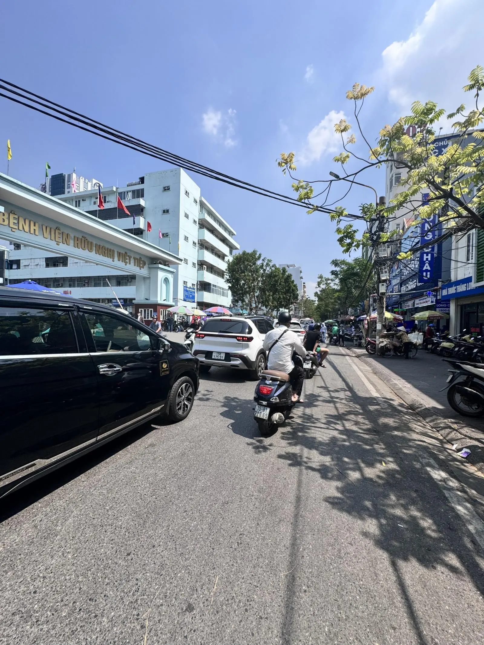 Siêu Phẩm - Mặt Đường Hai Bà Trưng - Cát Dài