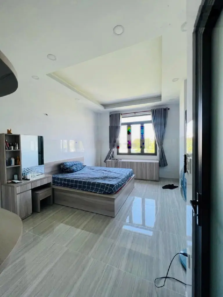 Bán nhà đẹp - mới - tặng nội thất khu vip cát lái quận 2 - 96m2 - giá chỉ 9,3 tỷ