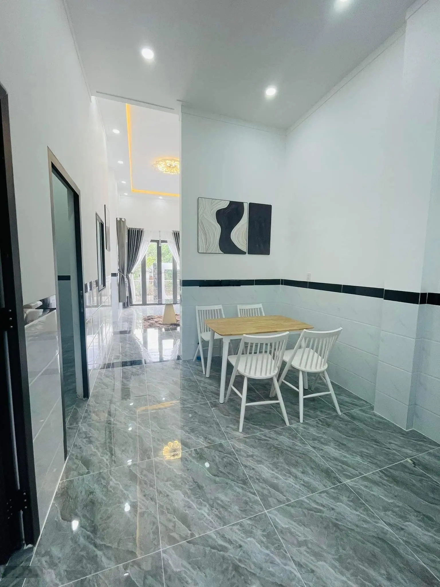 Bán căn nhà mới trung tâm thị trấn Long Điền hướng Đông Nam