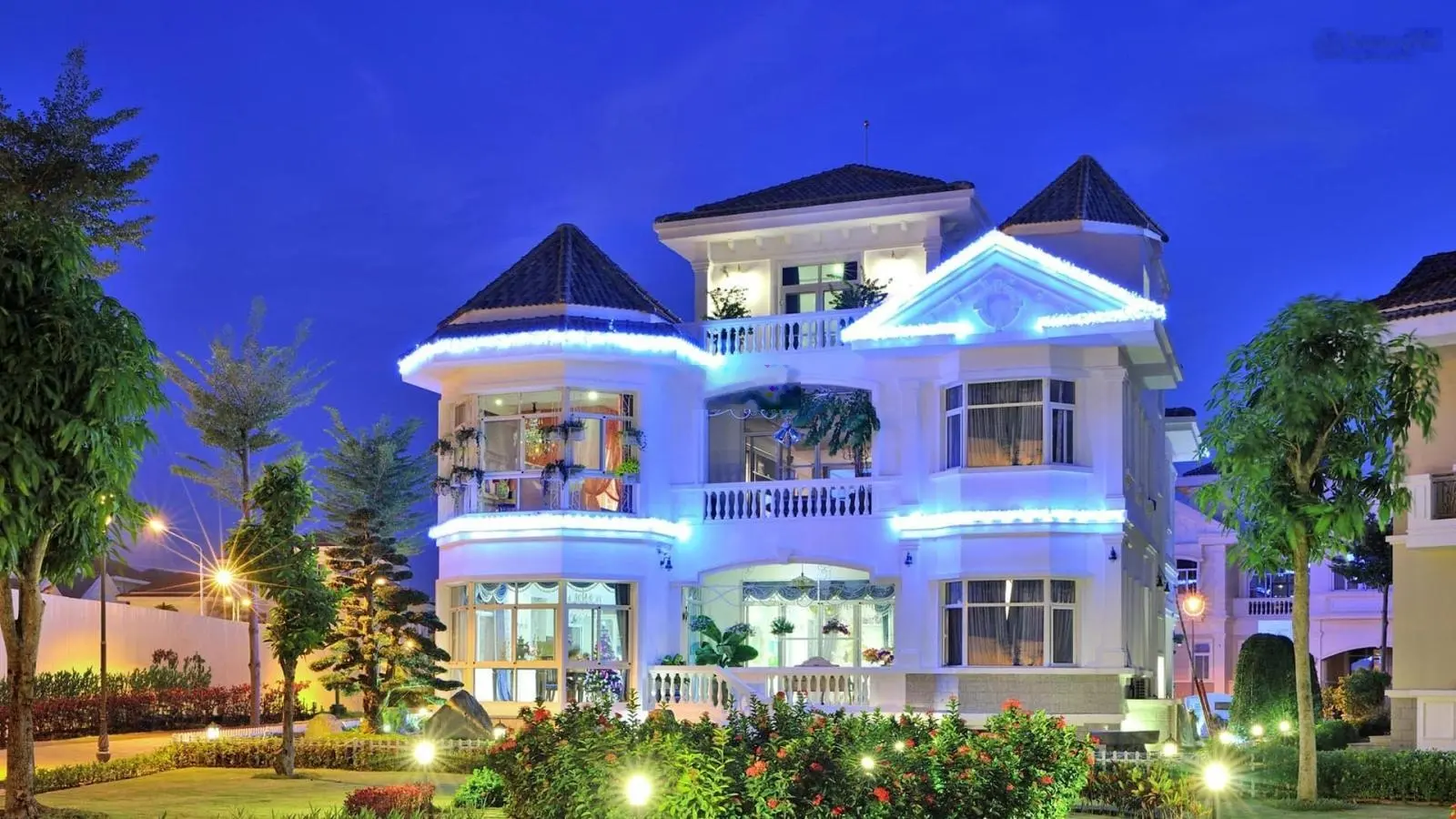 Cộng đồng vinh hoa Phú Mỹ Hưng cùng cơ hội sở hữu biệt thự Chateau DT rộng 520m2 LH 0969896977
