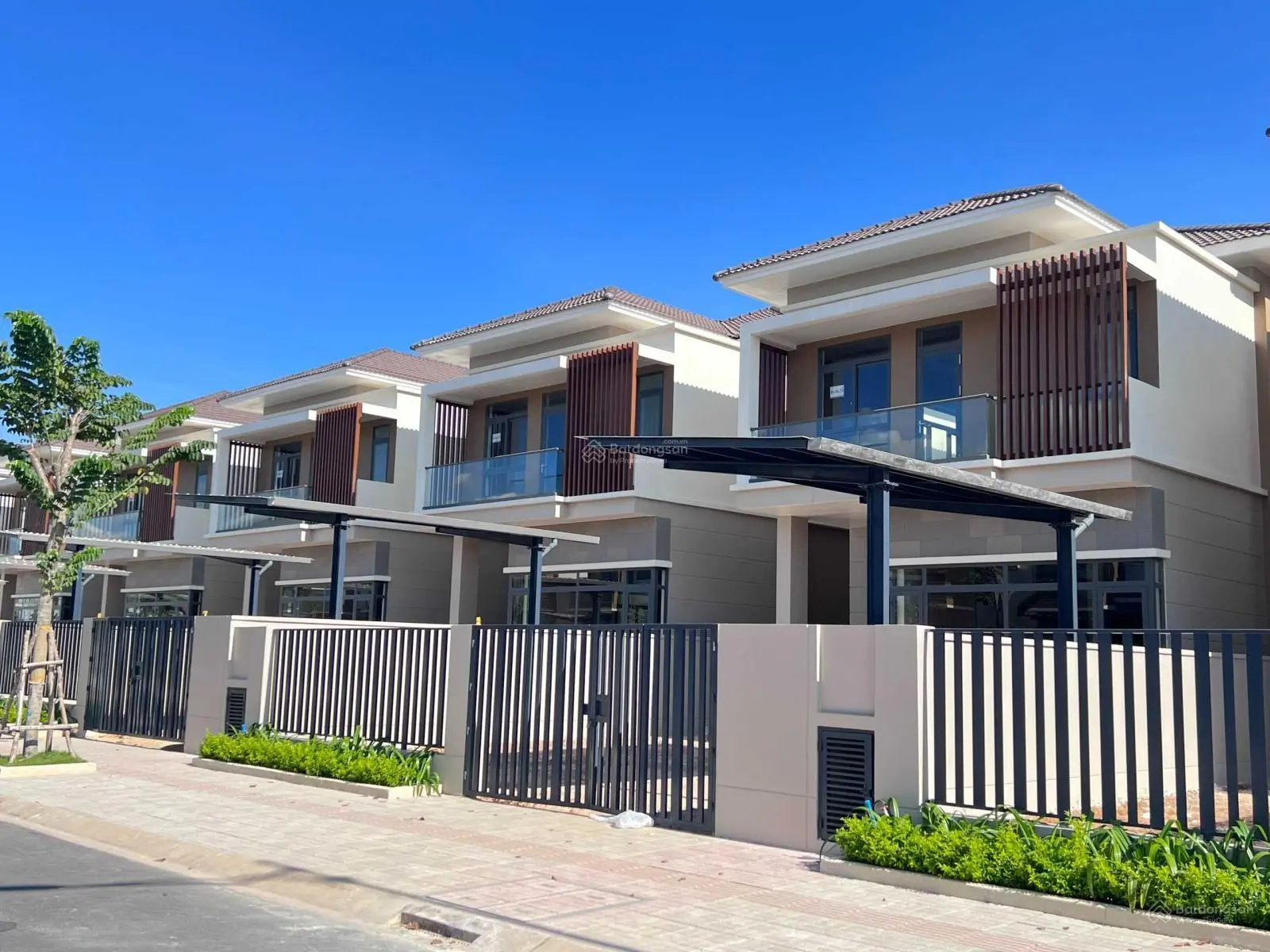 Vsip mở bán biệt thự 250m2, Shophouse 168m2 chỉ từ 21tr/m2 tại thành phố mới Bình Dương