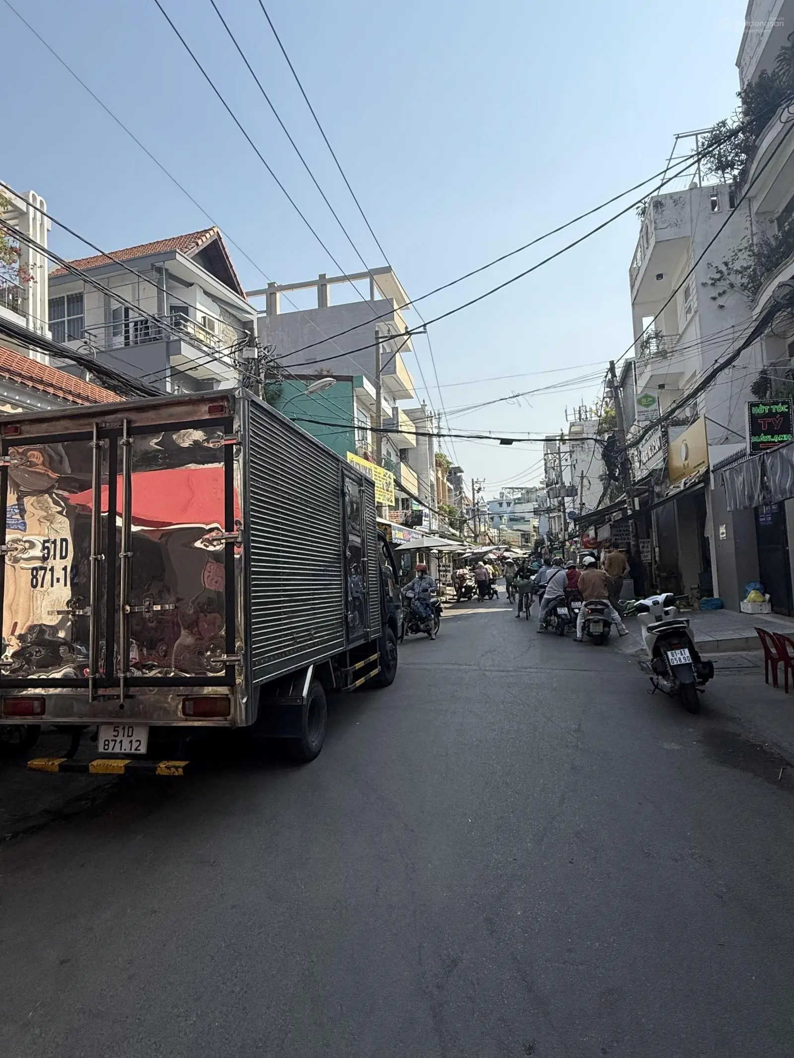 Ngợp bank 14 tỷ. Nhà phố 2 MT chợ + 16P CHDV. 4 tầng. Cho thuê 90tr. 6x21 125m2