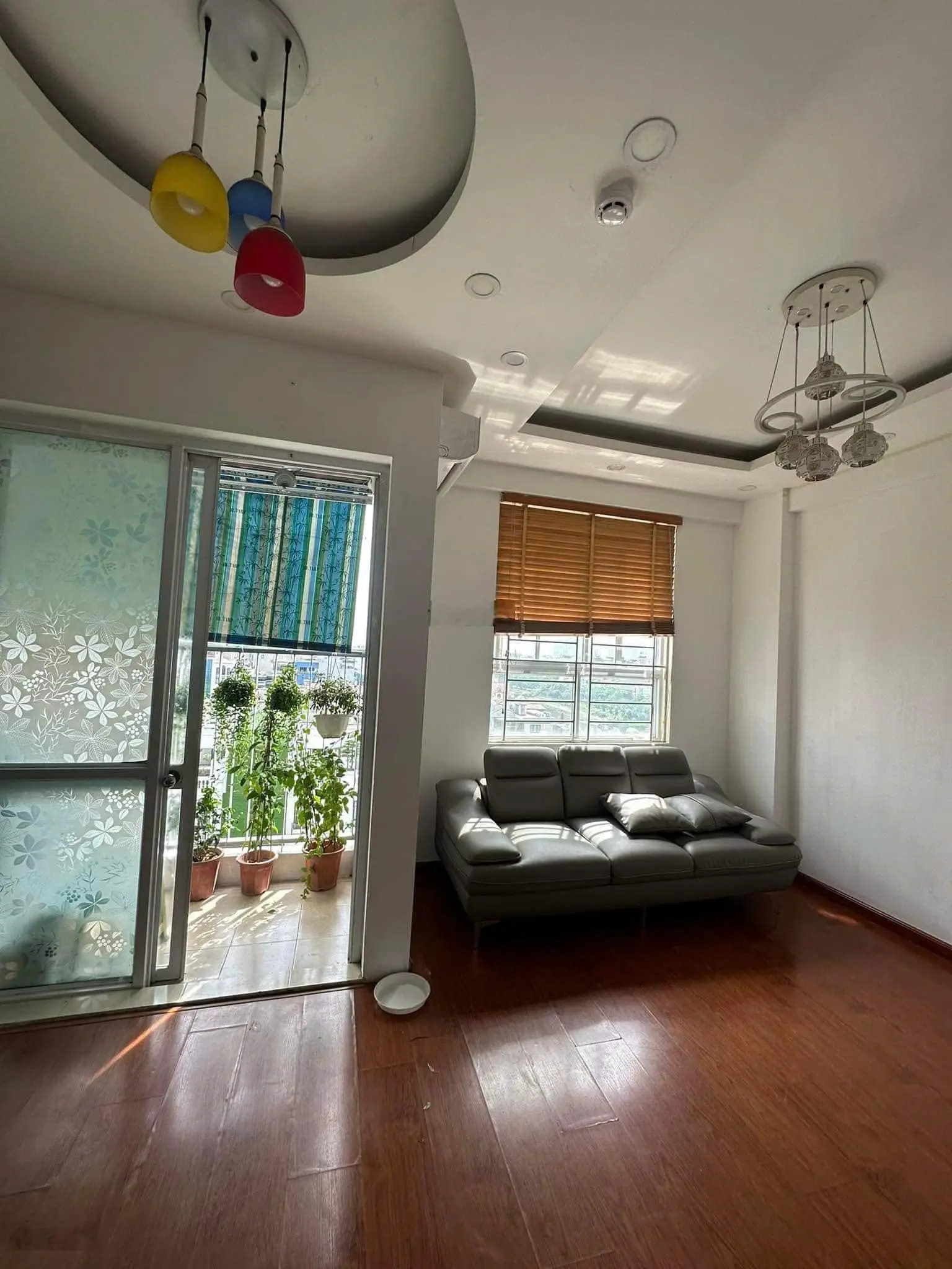 Chính chủ bán căn hộ toà CT1A2 Tây Nam Linh Đàm , sổ đỏ lâu dài