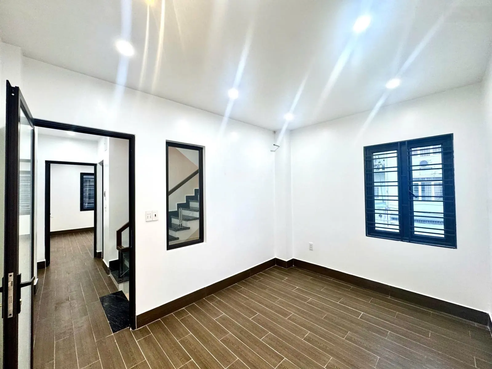 Bán siêu phẩm kinh doanh đỉnh, ở sướng, ôtô đỗ trước cửa Thiên Lôi, Lê Chân, Hải Phòng, giá tốt