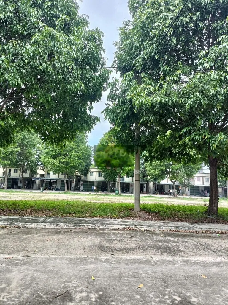 Bán gấp lô đất gần sát kcn mỹ phước 3 sổ sẵn.