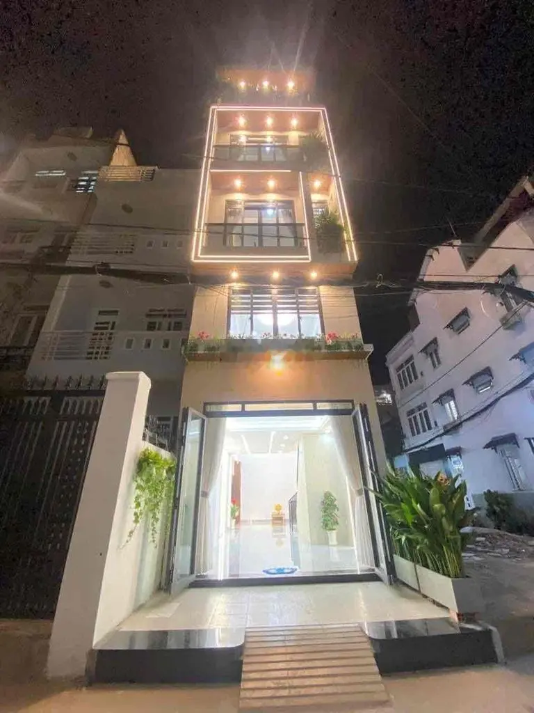 4 tầng hxh 1 trục 4pn 5wc 4x14m Bùi Quang Là P12 Gv