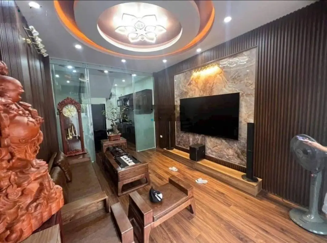 Bán nhà riêng siêu hời tại đường Nguyễn An Ninh, 8,6 tỷ, 50m2, 5 tầng, 6 PN, 4 WC