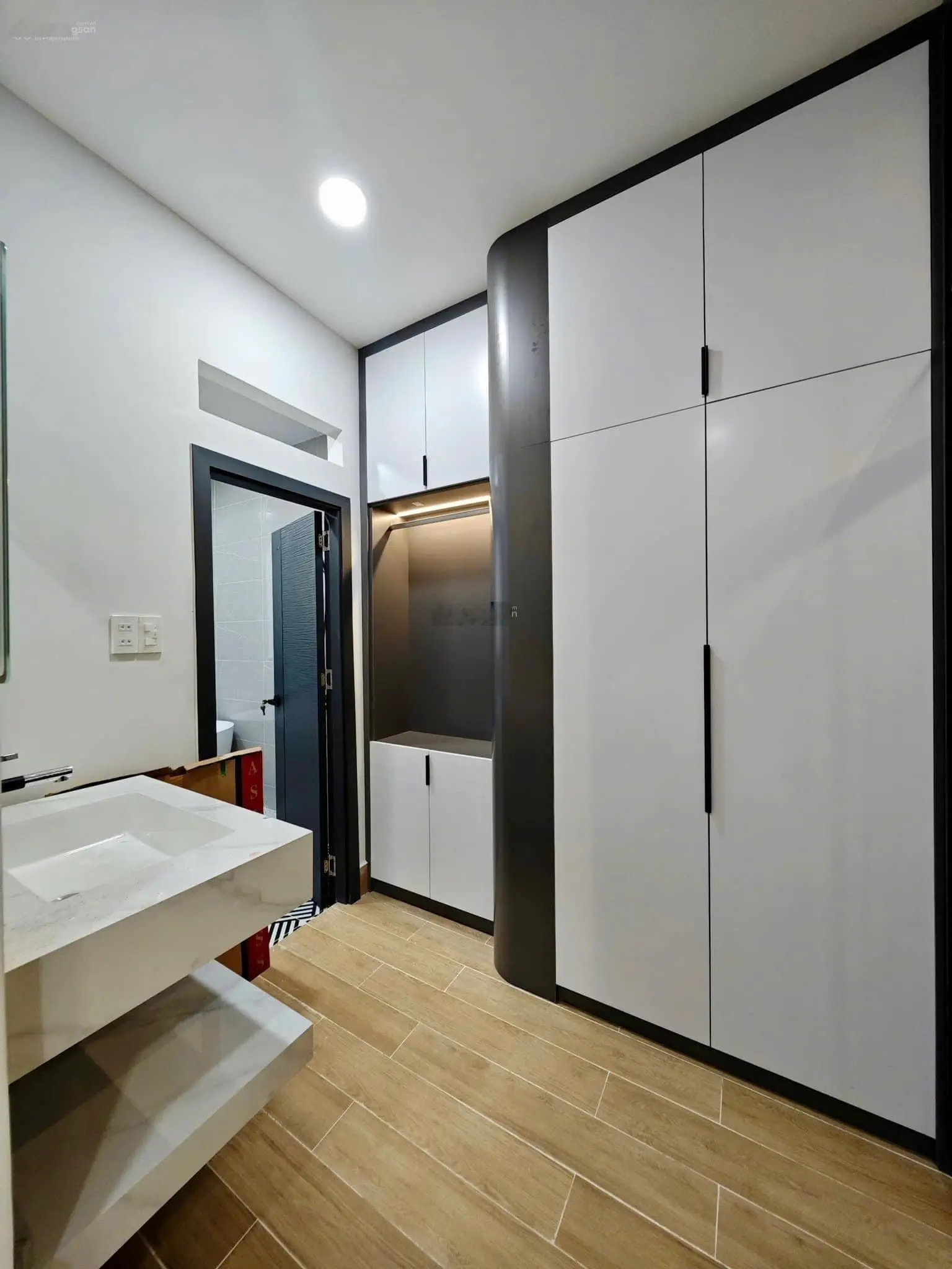 Bán nhà riêng đường Cầm Bá Thước Giá 2tỷ5, Phú Nhuận DT 80m2, 4 PN, 3 PT - SHR