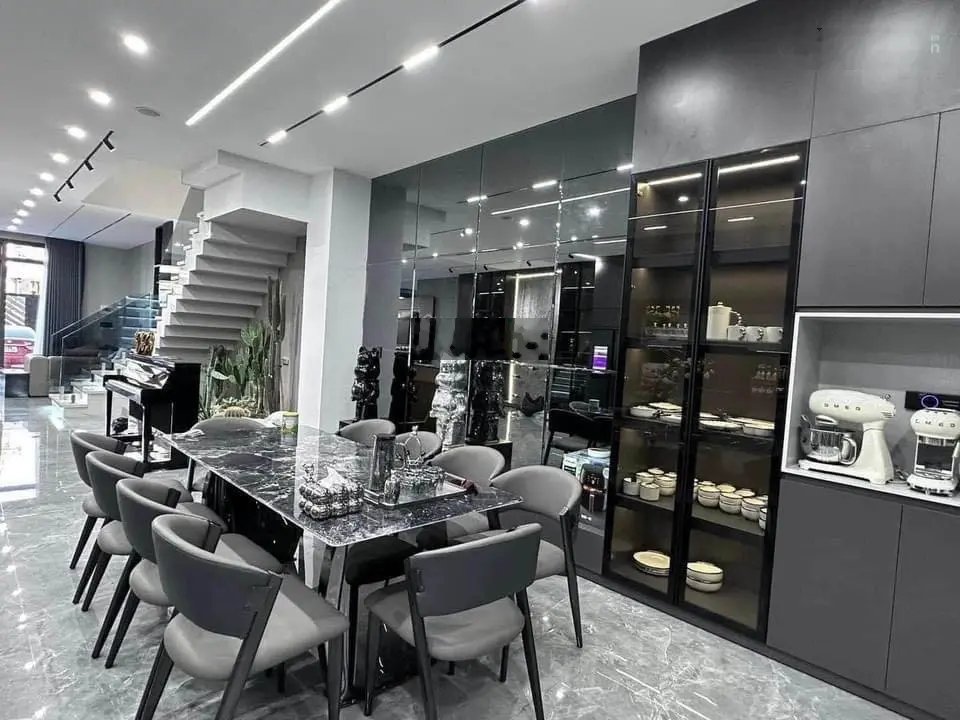 Siêu cấp đặc biệt biệt thự mini sân vườn 90m2 đường Hoa Đào. Sổ riêng