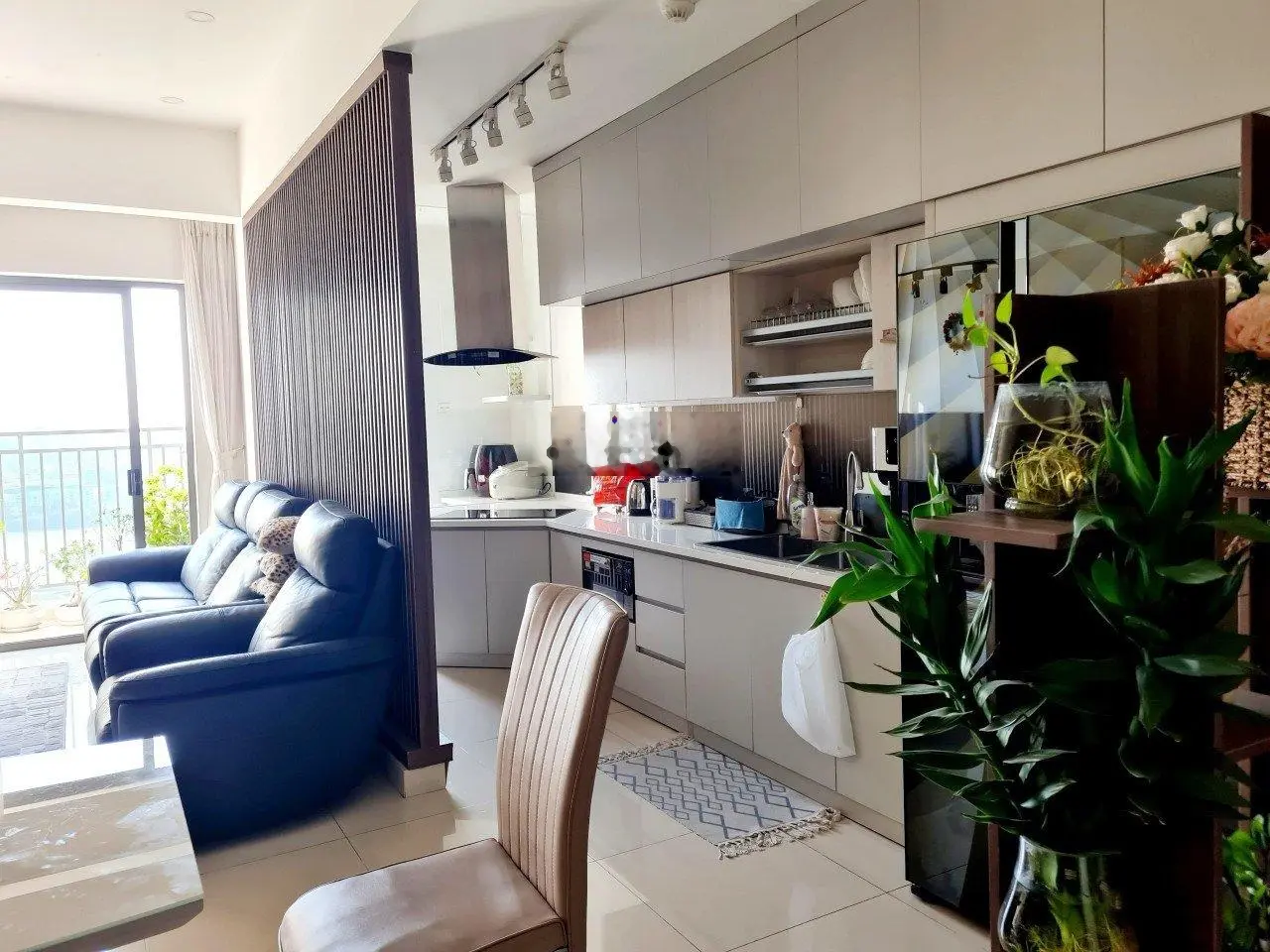 Bán căn hiếm 3PN 109M2 The Sun Avenue. Tầng cao, view sông đẹp. Giá bán chỉ 6.8 tỷ