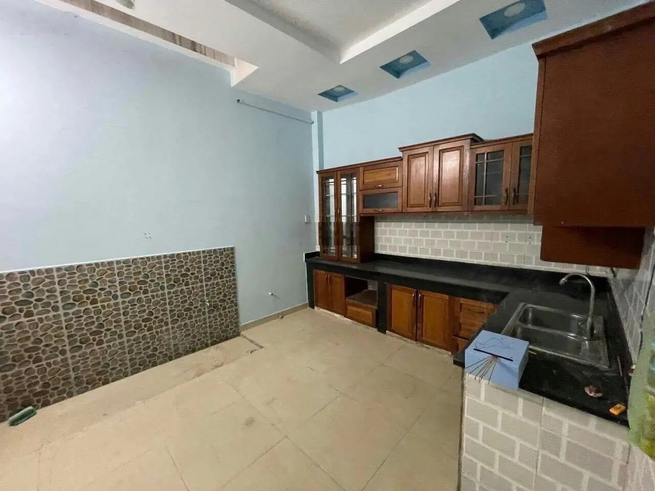 Bán nhà hẻm xe hơi chính chủ-Tạ Quang Bửu Quận 8, 56m2 - 3 tầng-BTCT-chỉ 6.8 tỷ-pháp lý chuẩn.
