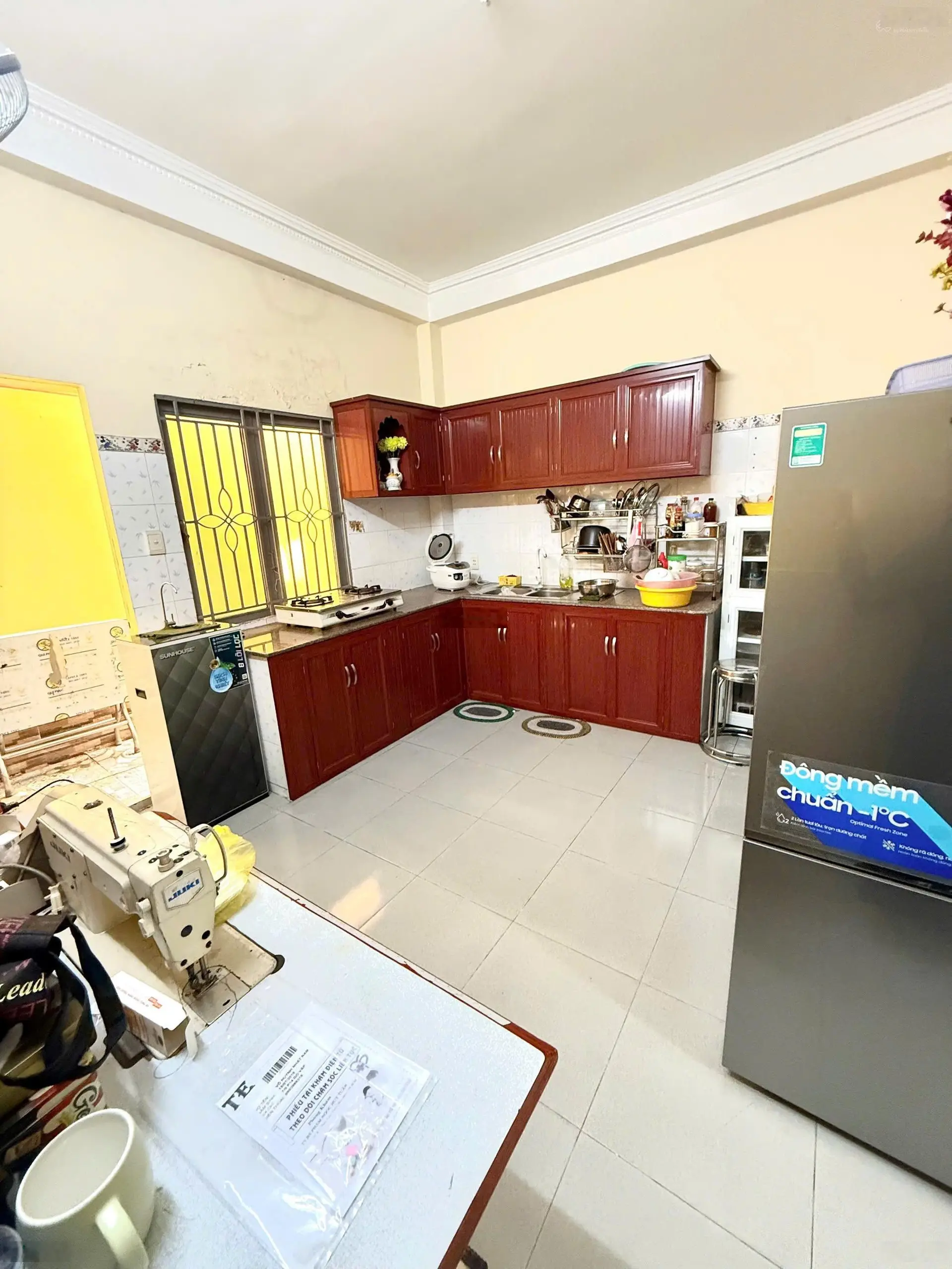 Bán nhà đẹp rộng giá rẻ hẻm xe hơi chạy vi vu LH 0915178859