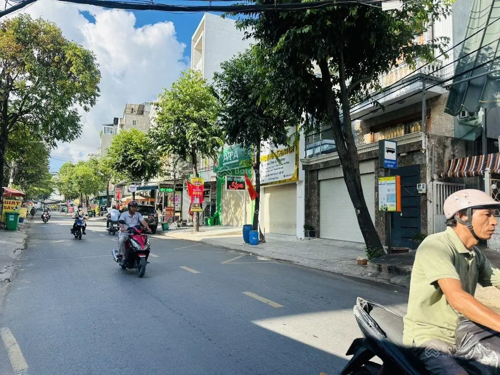 Bán nhà mặt tiền Làng Tăng Phú - ngang khủng 7m - 120m2 - 3 tầng - trung tâm Q9