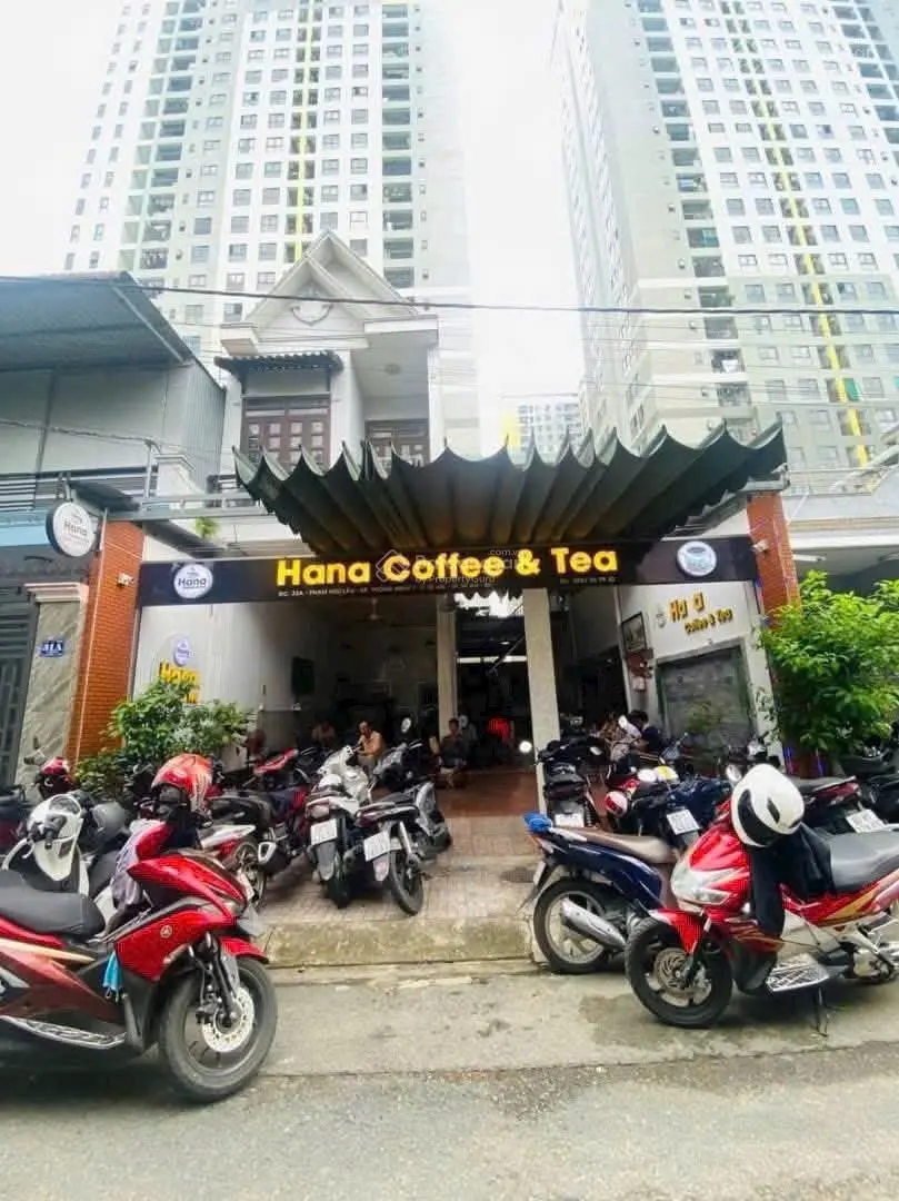 Gia đình tôi cần tiền bán nhanh trong 1 tuần quán Cf hiện đang có thu nhập tốt tại TP Dĩ An BD