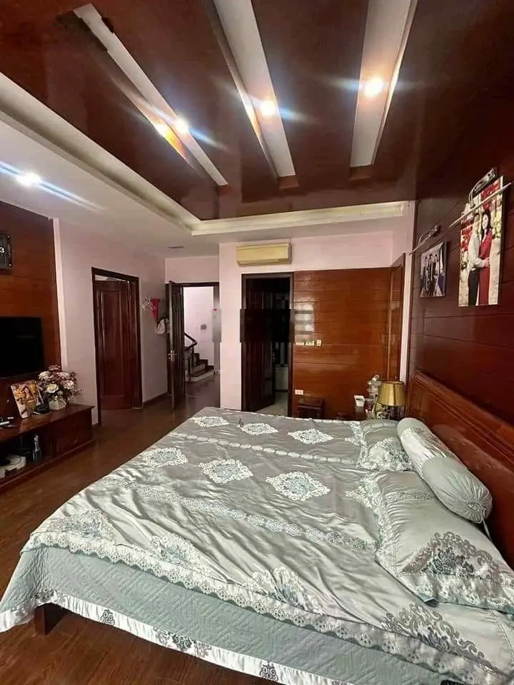 Liền kề 2 mặt đường, kinh doanh, chân chung cư, 58m2 x 5t, giá 13 tỷ, Quang Trung, Hà Đông