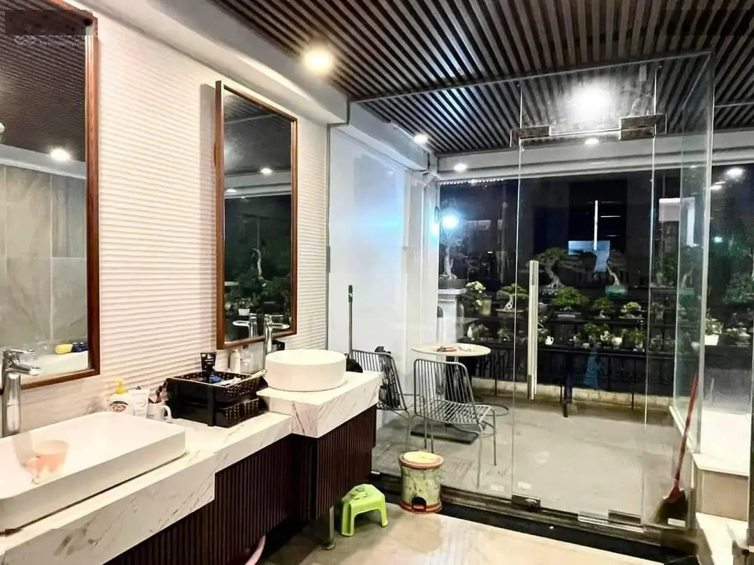 Bán nhà văn cao - phân lô - ô tô tránh - vỉa hè - thang máy - nhà mới 70m*6tầng*mt 4m* 23tỷ nhỉnh