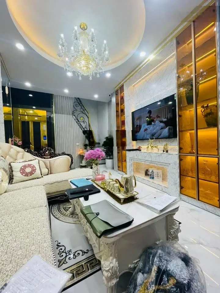 Siêu phẩm Đống Đa chỉ 8,6 tỷ 4 tầng thang máy. Nhà đẹp dân xây ngõ nông gần phố.