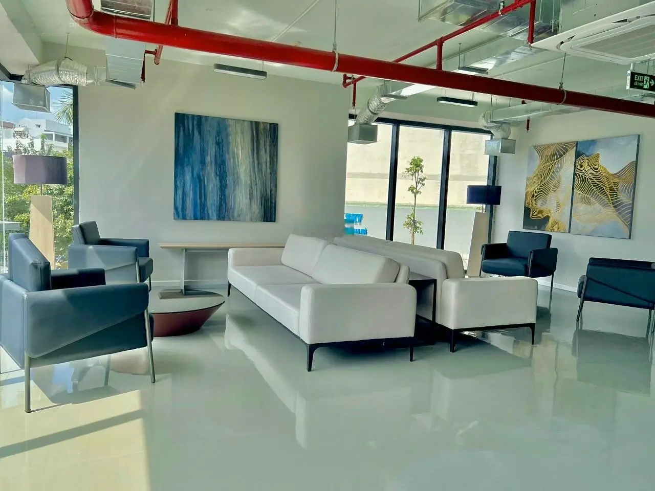 Căn hộ C Sky view tầng trung view Sài gòn 2PN 80m2 giá 2 tỷ 100. Sổ sẵn công chứng sang tên ngay
