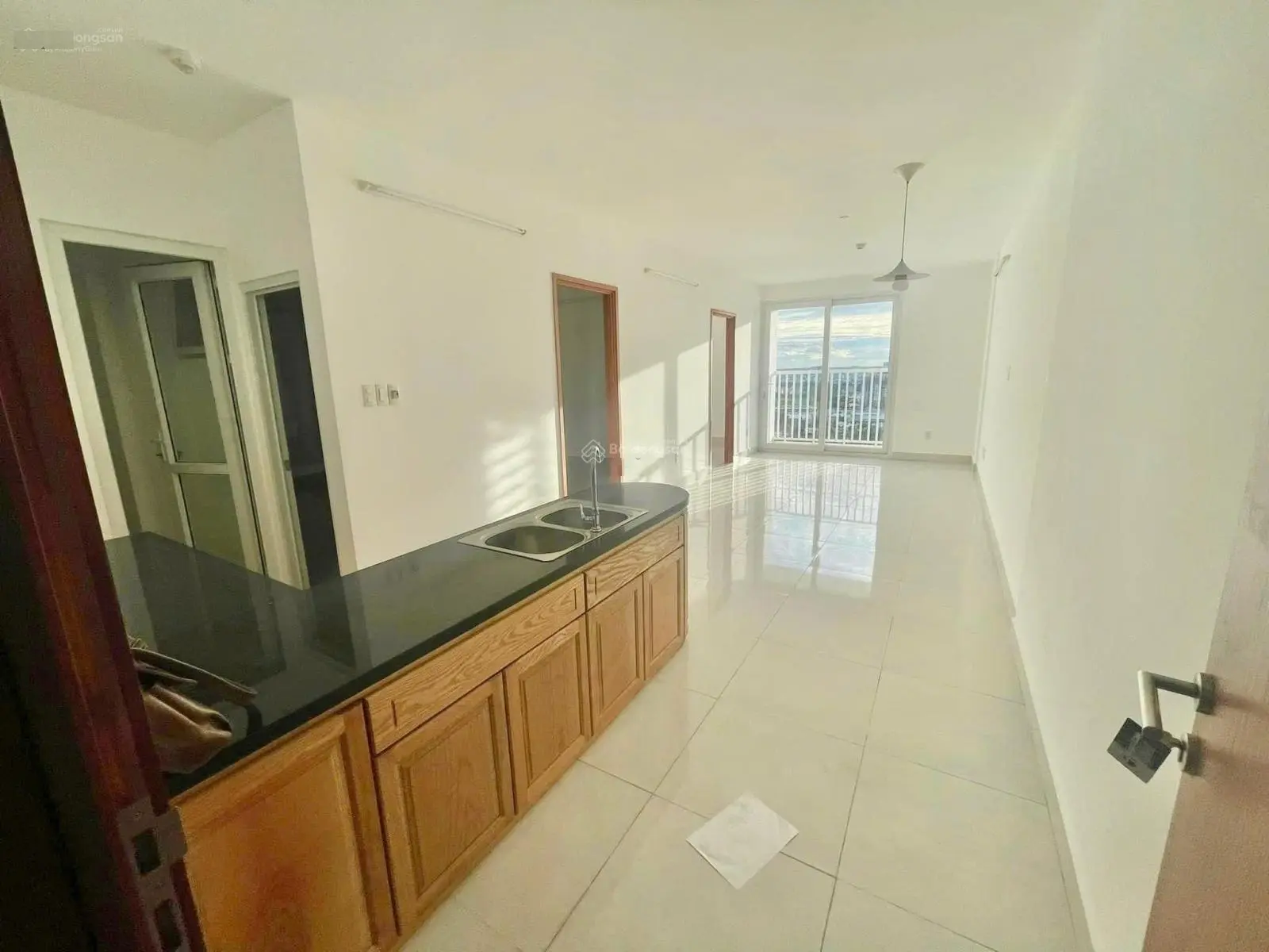 Deal căn Tara 2PN 2WC Rộng 68m2 giá 2,9 tỷ - Nhà đẹp view thoáng mát - LH: 0907 336 ***
