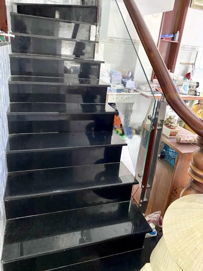 Nhà 3 tầng BTCT 60m2 Linh Tây, Thủ Đức giá chỉ hơn 5 tỷ