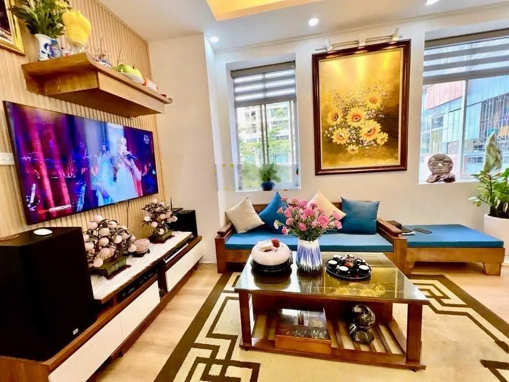 Bán CHCC Trung Hòa - Nhân Chính, căn góc 3 thoáng, DT 76m2, full NT, View trường học; giá 4,5 tỷ