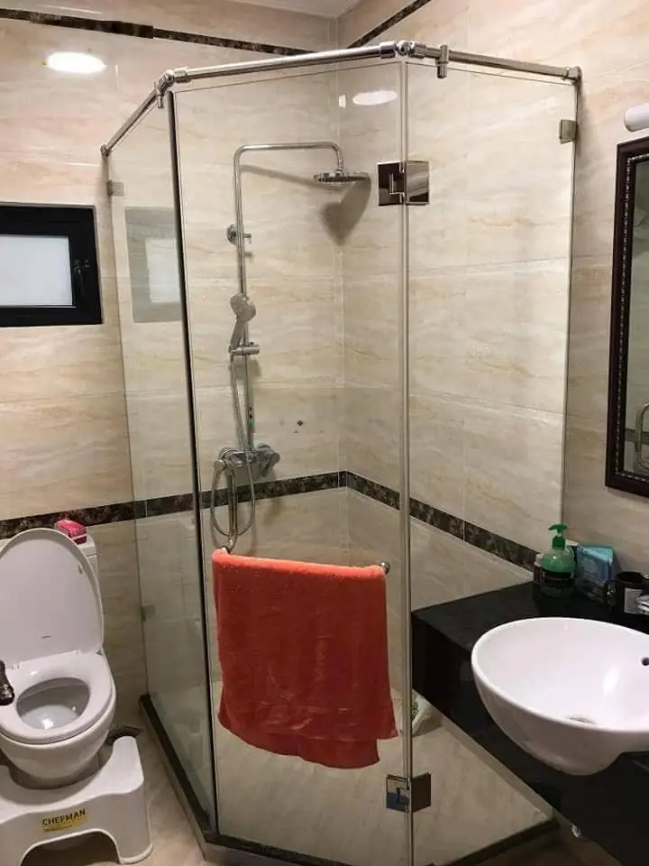 Nhà mặt phố Đại Yên, Đội Cấn KD Cực tốt đường oto tránh có vỉa hè 42m2 x5T giá 14,5 tỷ Đội Cấn