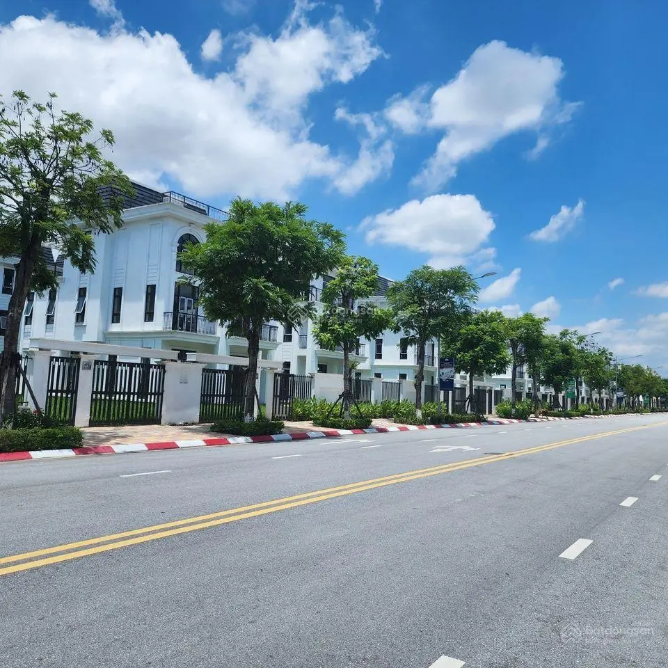 Hot! bán biệt thự tại hud mê linh căn cuối cùng dt 210m2, hướng đông bắc, sẵn nhà, xây 3 tầng.