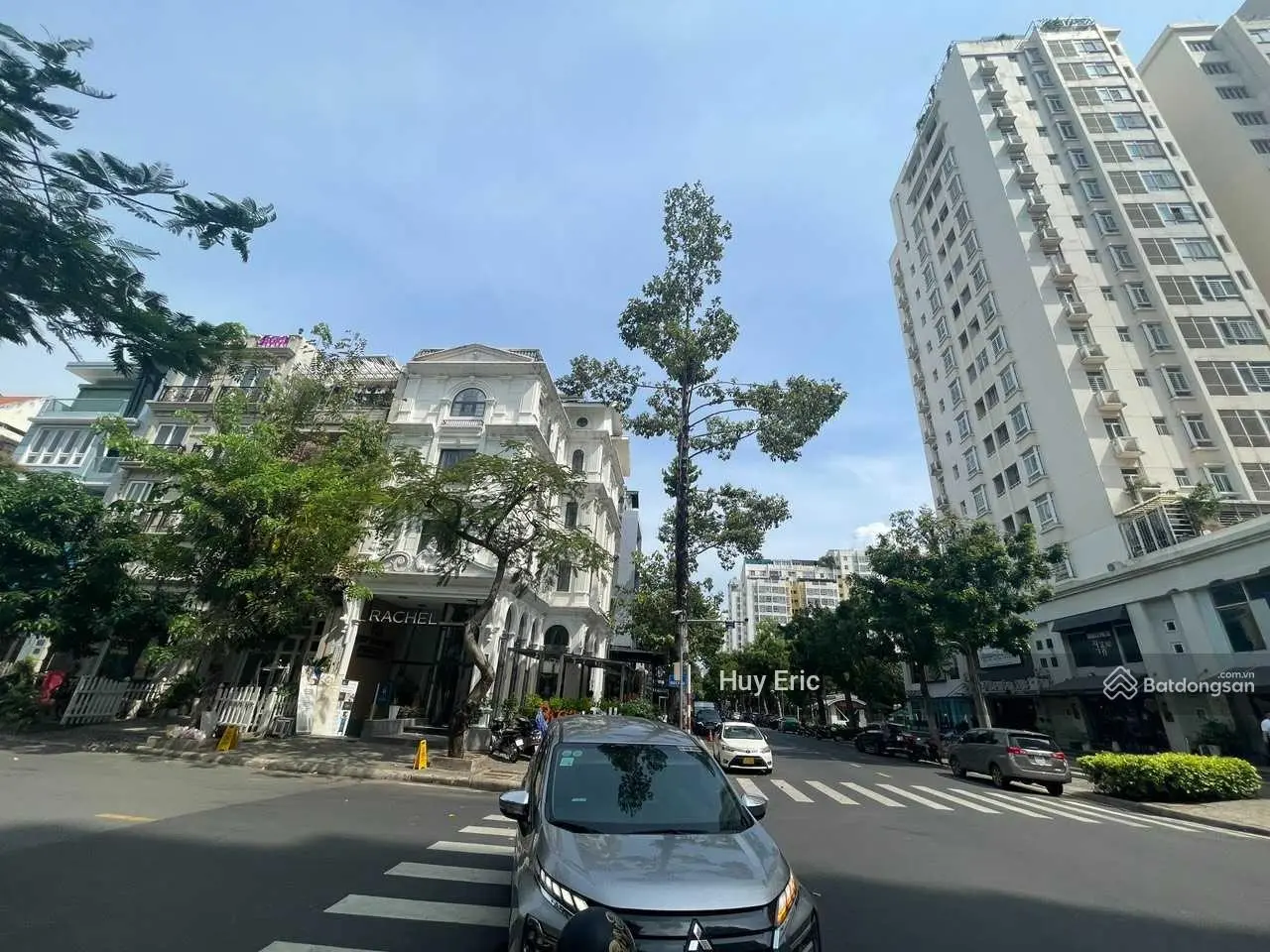 Vip góc 2 mặt tiền vip nhất PMH Q7 - 11x19m - 7 tầng thang máy - cho thuê gần 200tr - chỉ 8x tỷ