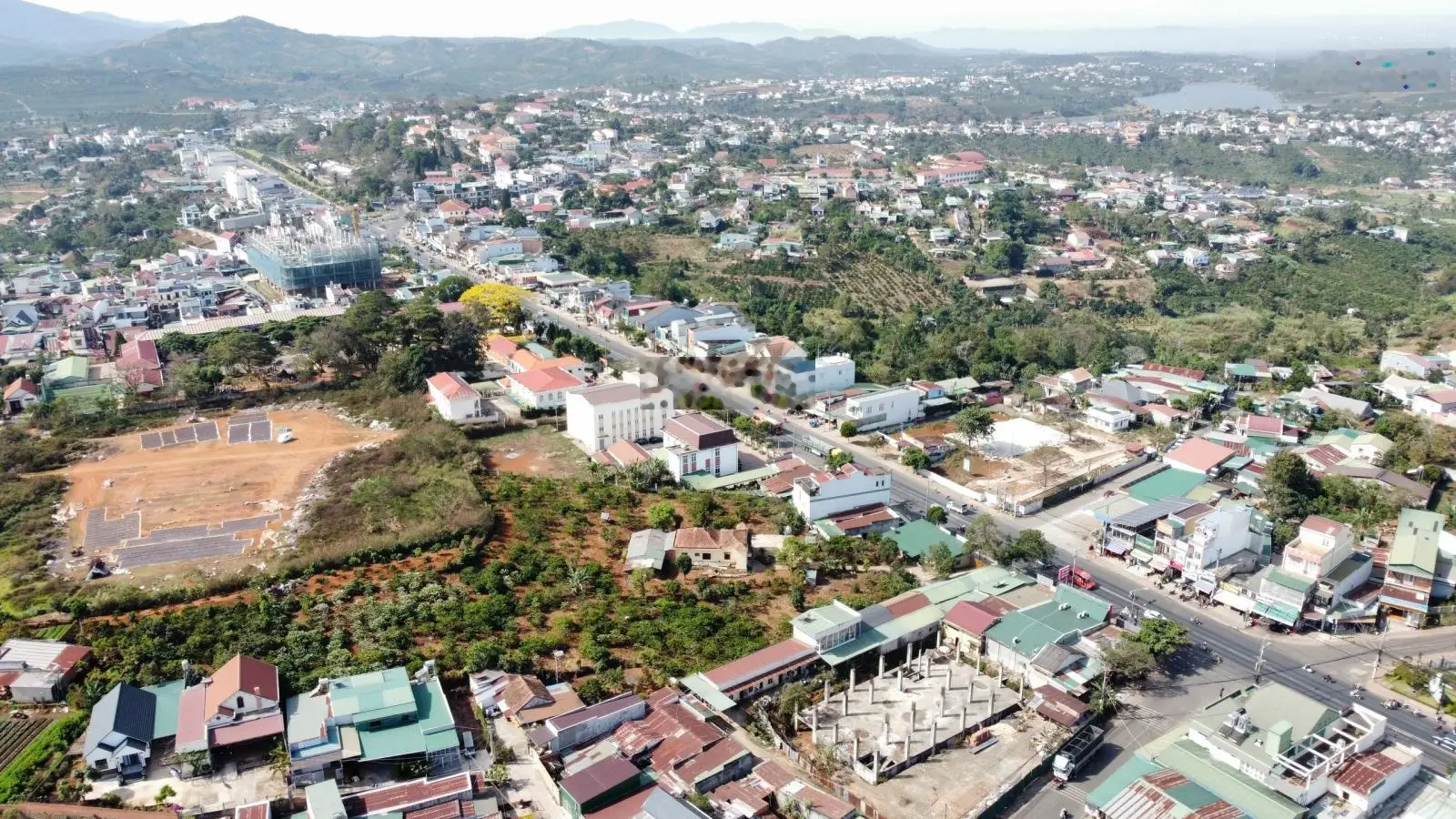 Bán 2 lô đất mặt tiền trung tâm thị trấn Di Linh, dành cho khách hàng tài chính trên 18 tỷ