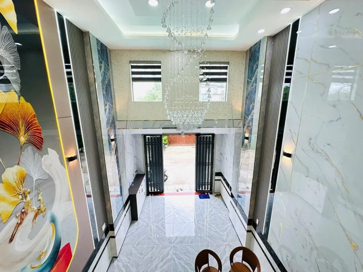 Nhà phố 4m x 15m.Xây 1 lửng 2 lầu full nội thất hẻm 8m gần mặt tiền đường Lâm Thị Hố