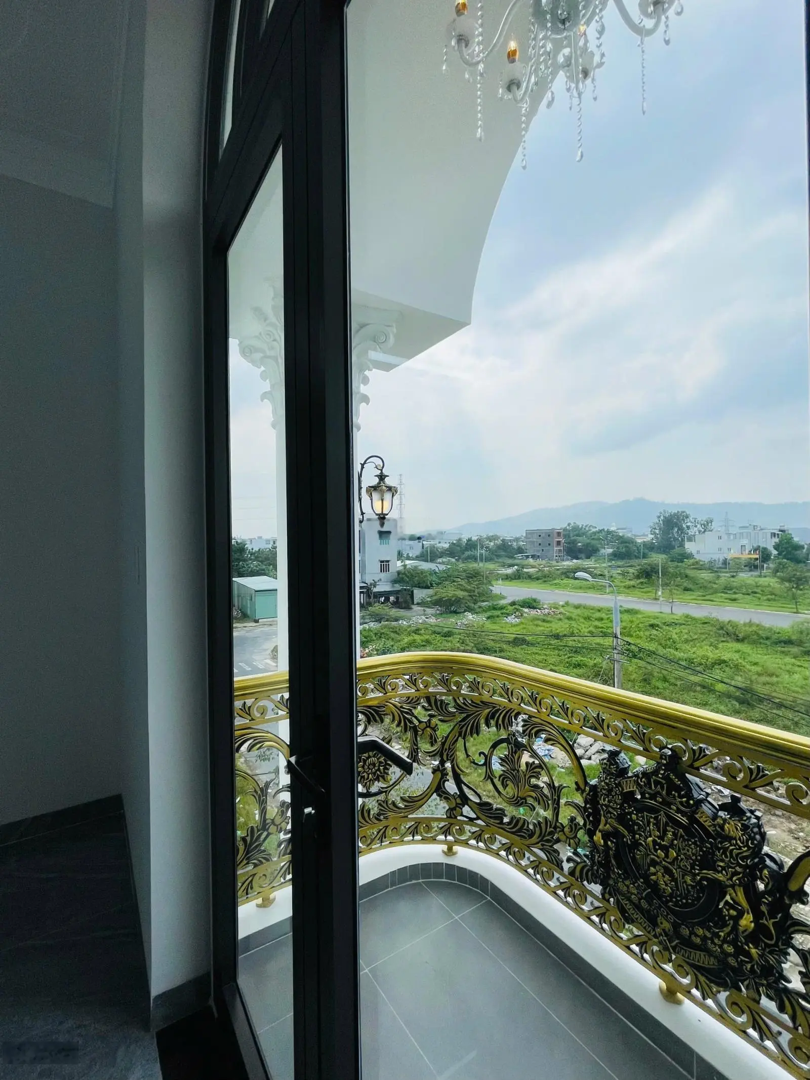 Bán ngôi nhà đẹp