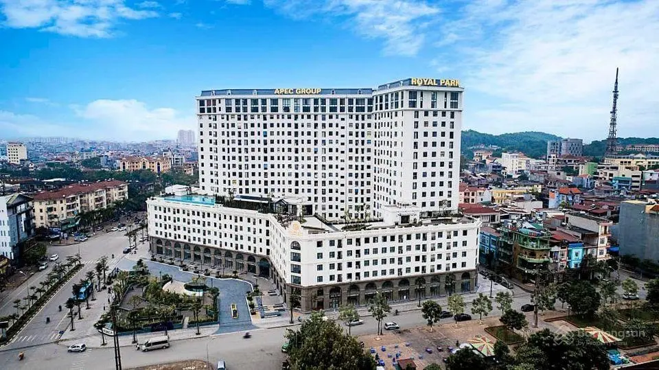Bán căn Royal Park Bắc Ninh 3 ngủ 2 vệ sinh 86m2 full đồ tầng cao giá 3,0xx tỷ. 0971 898 *** Khải