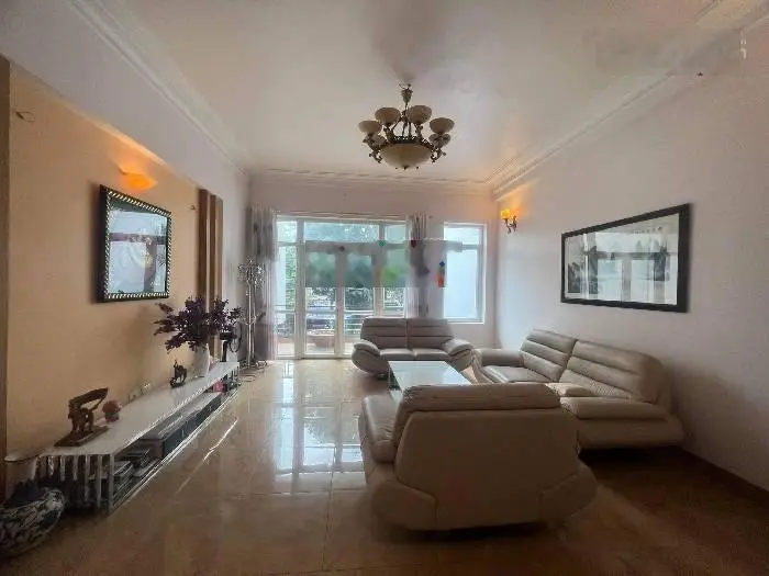 Bán nhà mặt phố Ngô Thị Nhậm phố 2 chiều vỉa hè rộng kinh doanh đỉnh DT 208 m2 giá 138 tỷ