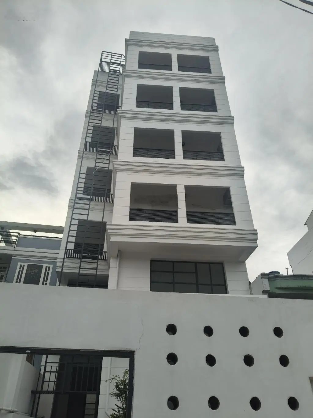 Mặt tiền đường ven sông 200m2, 21pn, quận 8, giá chỉ 21 tỷ,