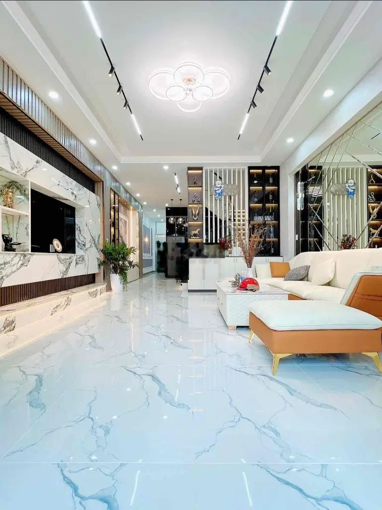 Nhà trệt 2 lầu Full nội thất - D33 KDC Hồng Loan - Gần QL.1A