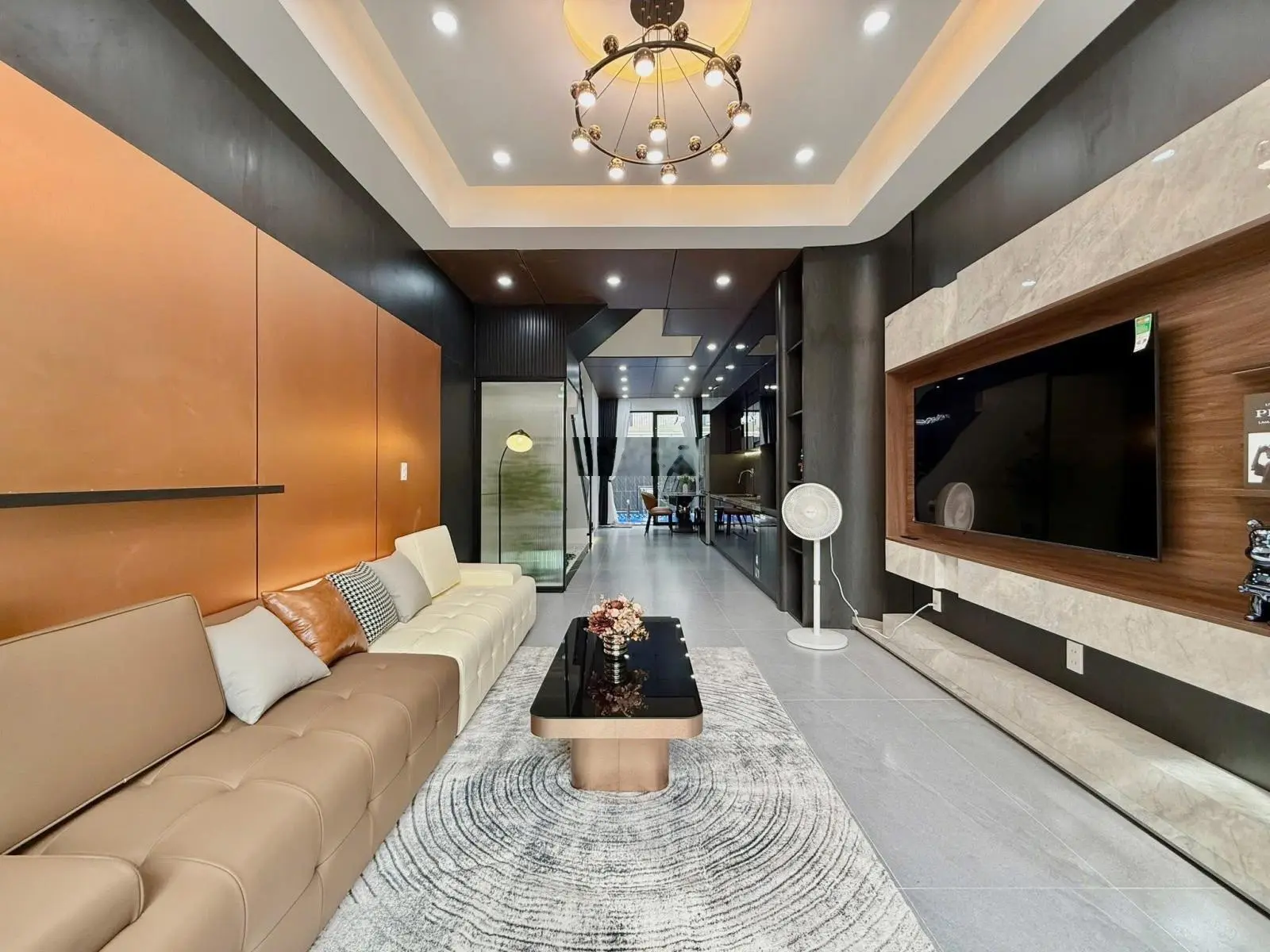 Cần bán gấp nhà đường Cư Xá Lữ Gia, Quận 11, DT 52M2, Giá 2,6 tỷ SHR, đang cho thuê 19tr/ tháng