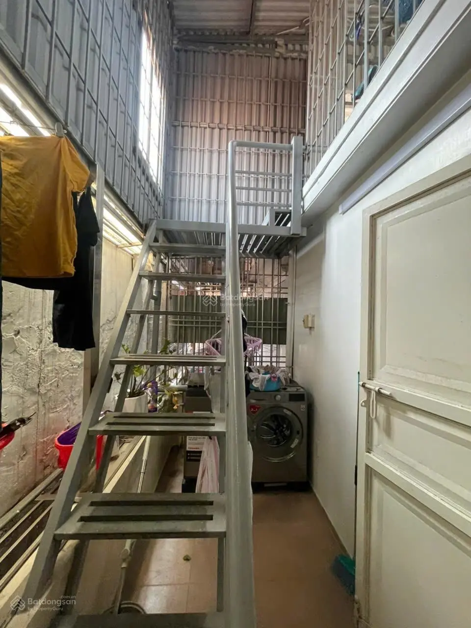 Bán nhà ngô quyền, đường văn cao, 48m2x3,5 tầng, giá chỉ 4,6 tỷ