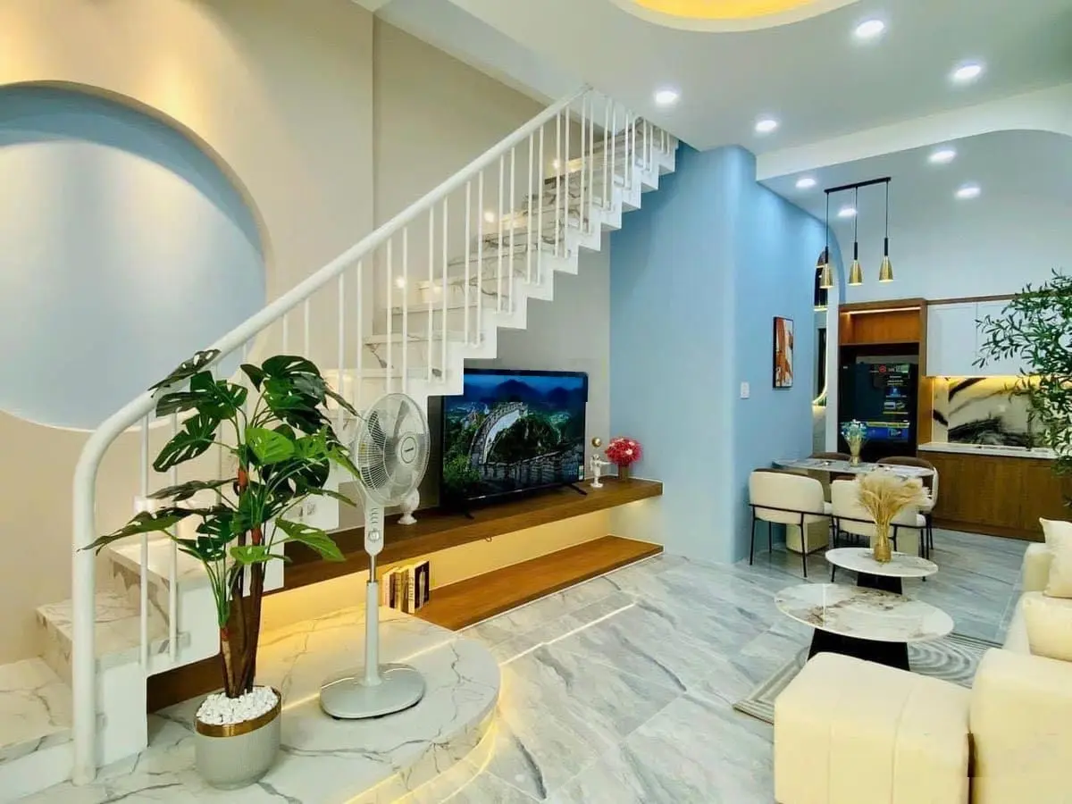 Nhà có sẵn HĐT 14 tr/tháng đường 4m Phan Tây Hồ, PN. DT 54m2 sát trường mầm non Học Viện