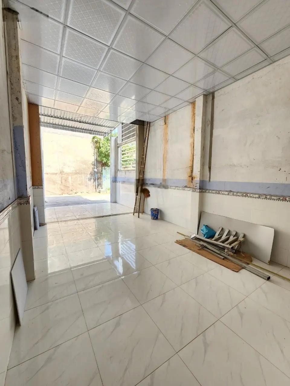 1 tỷ 950 bán đất có nhà cấp 4 phần thô cách đường Nguyễn Thị Tươi 200m, P. Tân Bình, Dĩ An