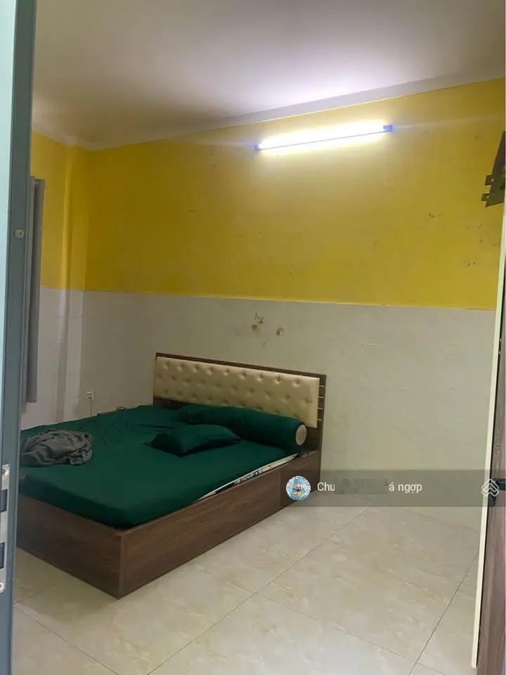 Bán gấp nhà 2 tầng- 120m2 ngộp bank - lã xuân oai quận 9 giá chỉ 4,5 tỷ - lh 0764751240