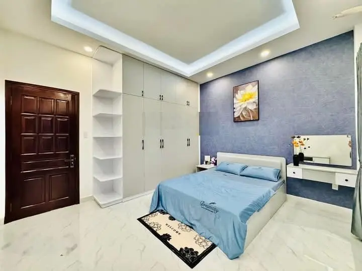 Bán gấp nhà đẹp hẻm xe hơi Đ. CMT8, P15, Q10 .DT: 5,5x17m Full Nội Thất Vào Ở Ngay Giá 4Tỷ 360.