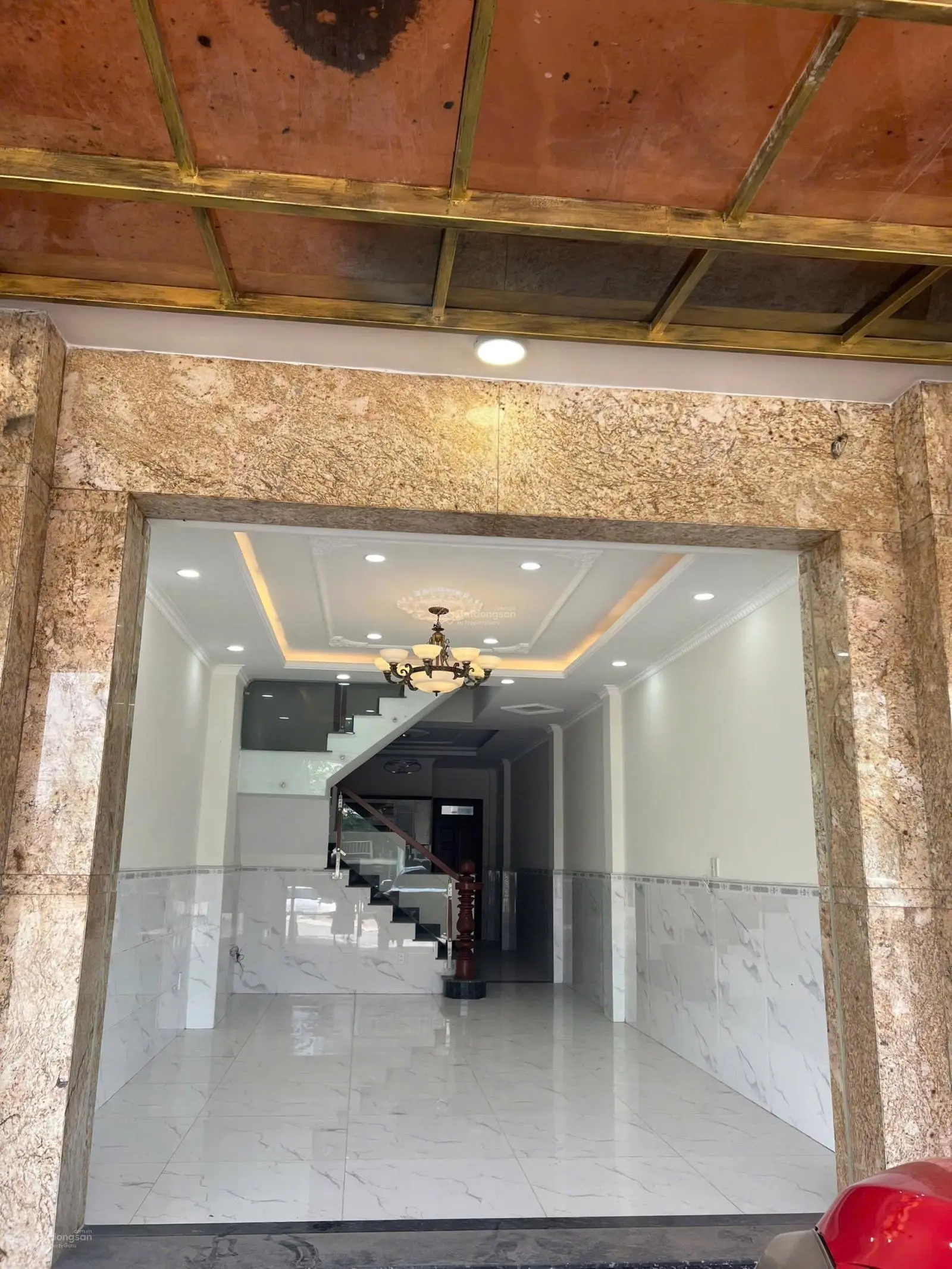 Bán gấp nhà phố siêu đẹp đường trước nhà gần 30m ngay gần vincom; 0933352944