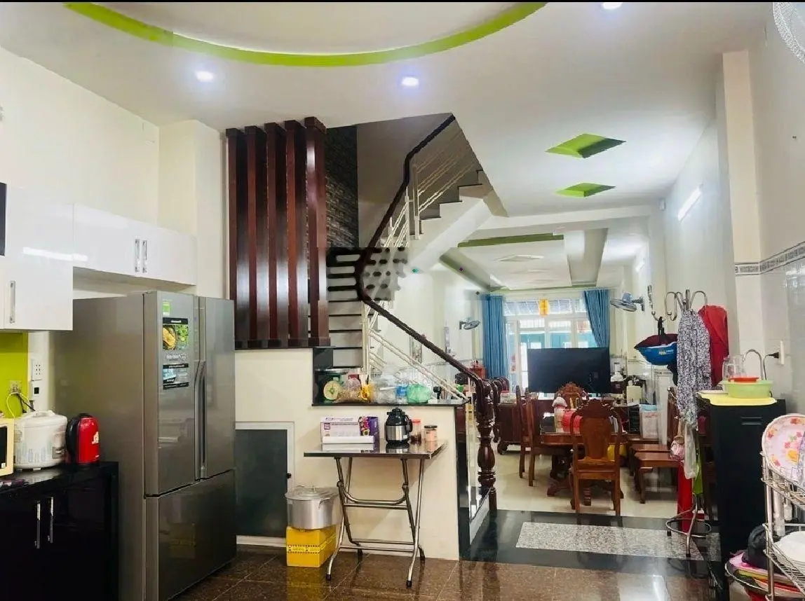 Nhà 3 tầng ~100m2 hẻm oto sát mặt tiền Phạm Văn Bạch chỉ 7,x tỷ