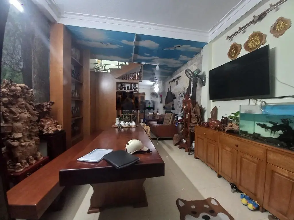 Bán gấp nhà phố Trần Thái Tông - quận Cầu Giấy, 46 m2 - 6 tầng - mặt tiền 3m8 ôtô đỗ cửa - nhà đẹp