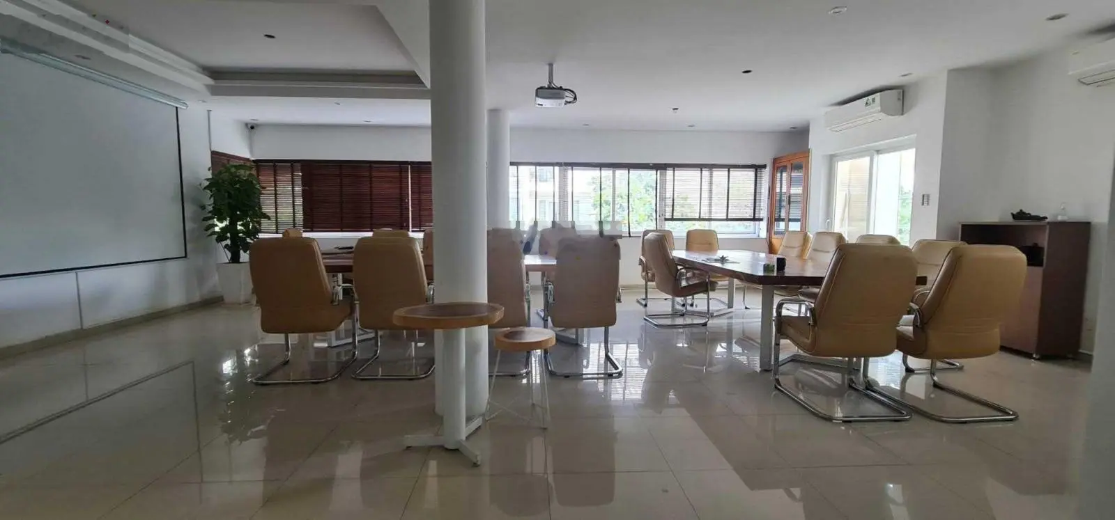 Bán nhà góc 2MT 61A Cao Đức Lân, hầm 4 tầng, HĐT 70tr/th