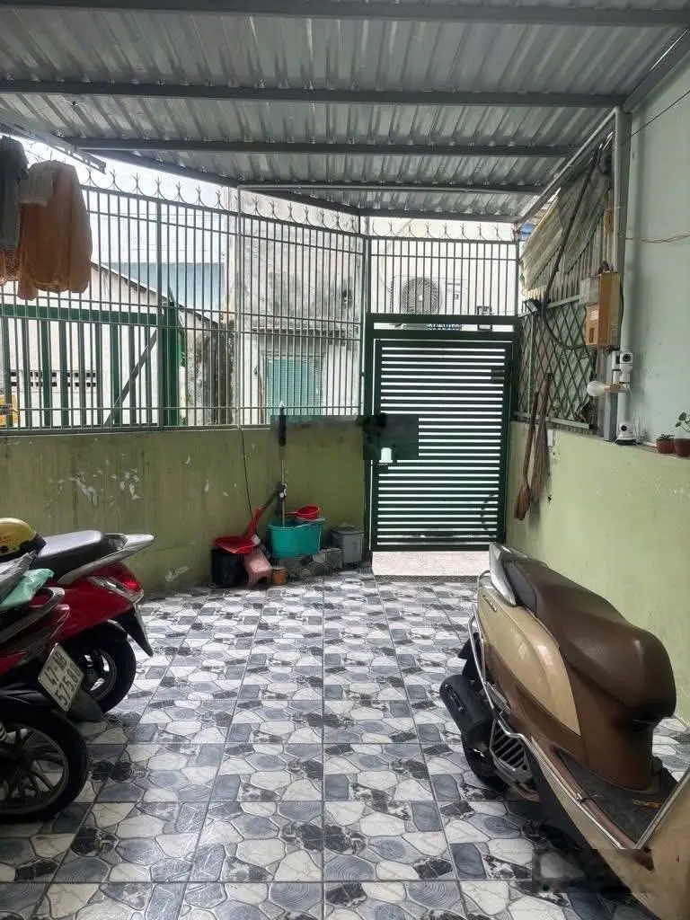 60m2 nguyễn kiệm p3 gv - sát hxt -8pn dân trí ngang 4.2m -kd chdv 30tr/t chỉ 6ty95