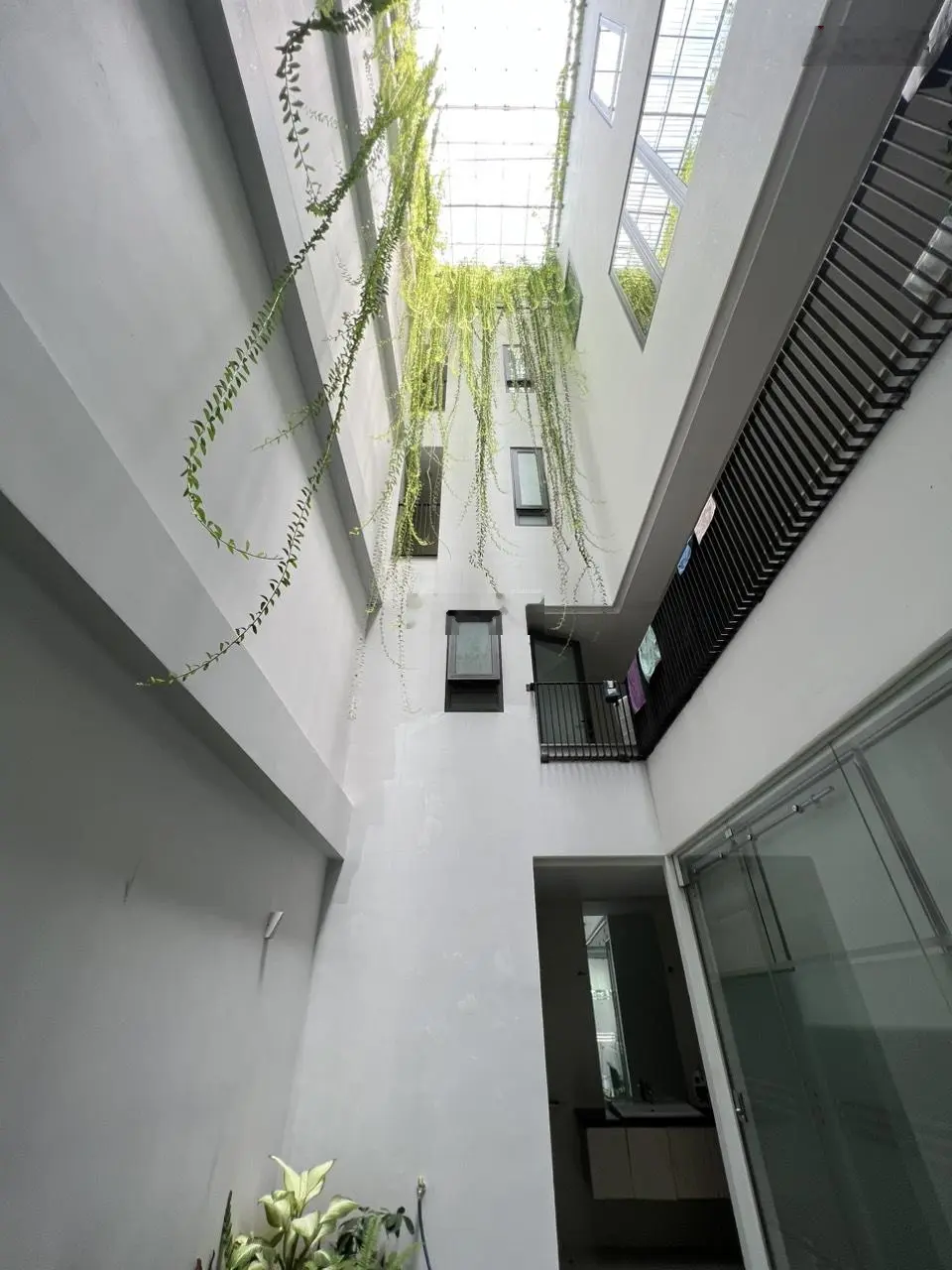 Bán siêu villa chính chủ tâm huyết thiết kế rất đẹp - khu biệt lập - hẻm xe tải quay đầu