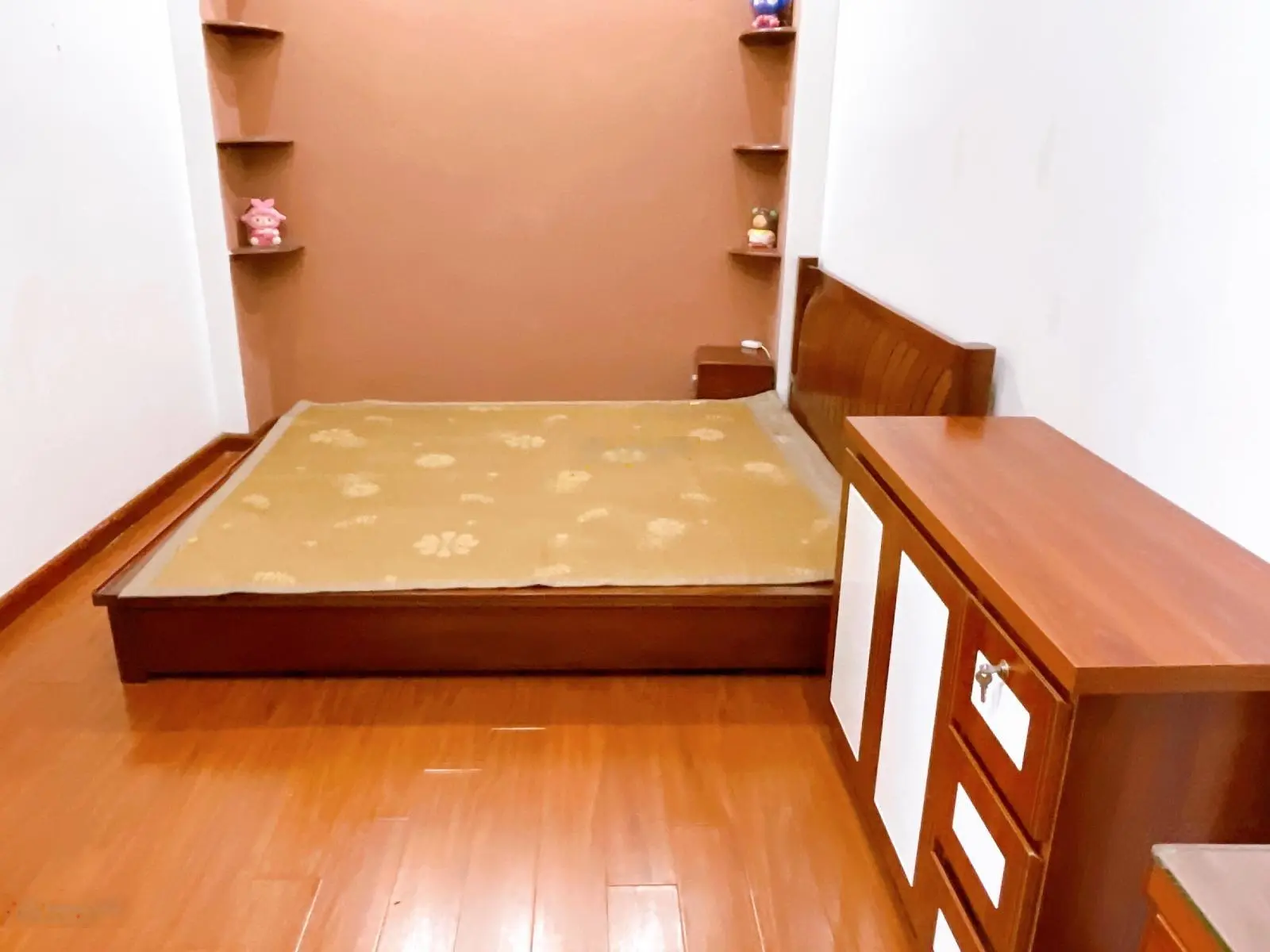 Nhà cực đẹp - phúc tân - hoàn kiếm - cách 10m ô tô đỗ cổng - ngõ nông thẳng tắp - 30m ra mặt phố