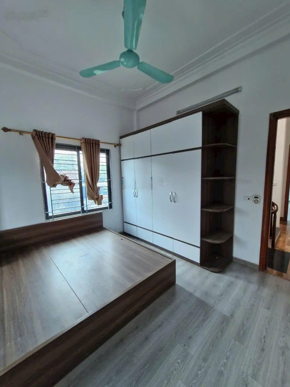 Nhà độc lập 55m2, Oto vào nhà, giá chỉ có 3.4 tỷ, ra Tố Hữu 10 phút